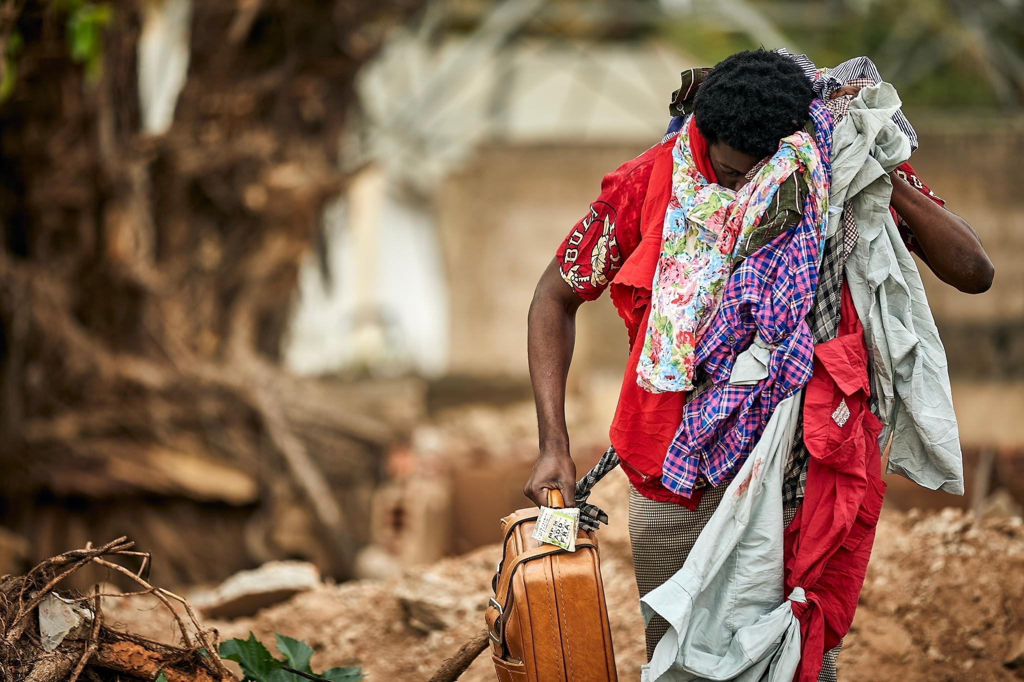 One Step At A Time — Ivan Barros e Pak Ndjamena